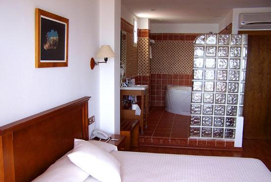 Hotel Donde Caparros Carboneras Ruang foto